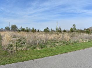 18150 W Dusty Ave, Tahlequah, OK 74464