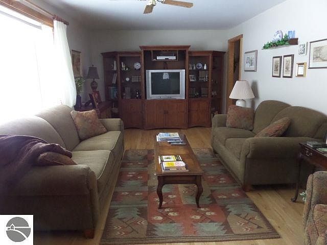 1st image of 612 N Saint Marys St