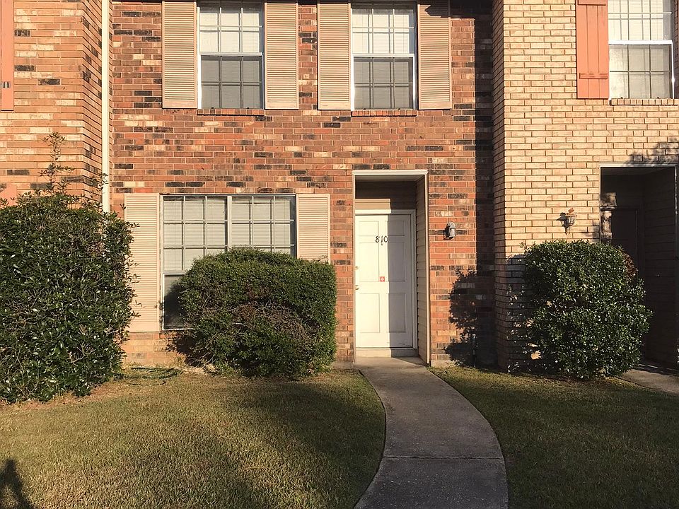 1st image of 810 Asheville Dr