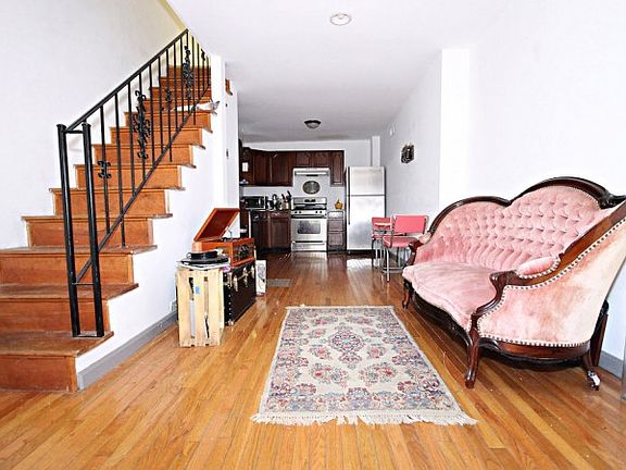 5th image of 208 W Stiles St #1