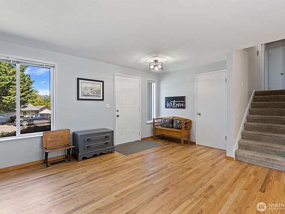 3rd image of 4108 Seneca Drive