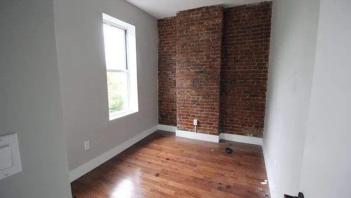 Rented by True Real Estate Group | media 6