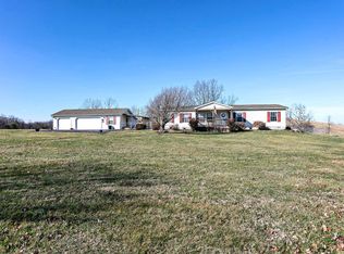 1448 Bradfordsville Rd, Lebanon, KY 40033