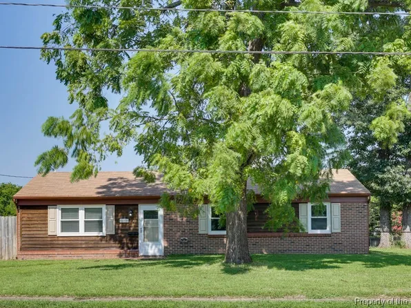 708 Pelham Dr, Hampton, VA 23669