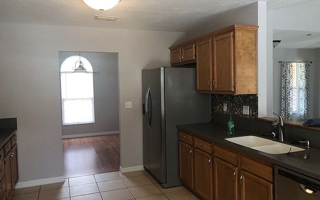 1st image of 173 SW Pine Forest Ct