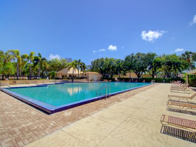 2800 Eagle Lane, West Palm Beach, FL, 33409
