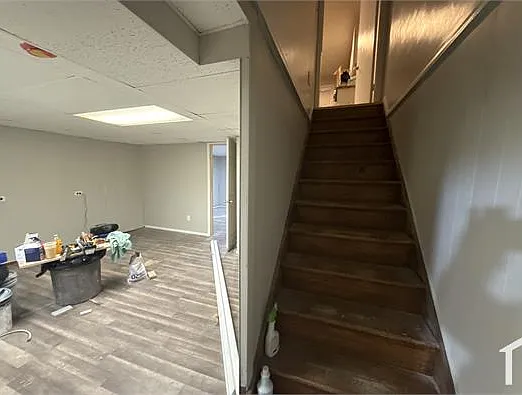 445 Hunter Ave — Photo 7