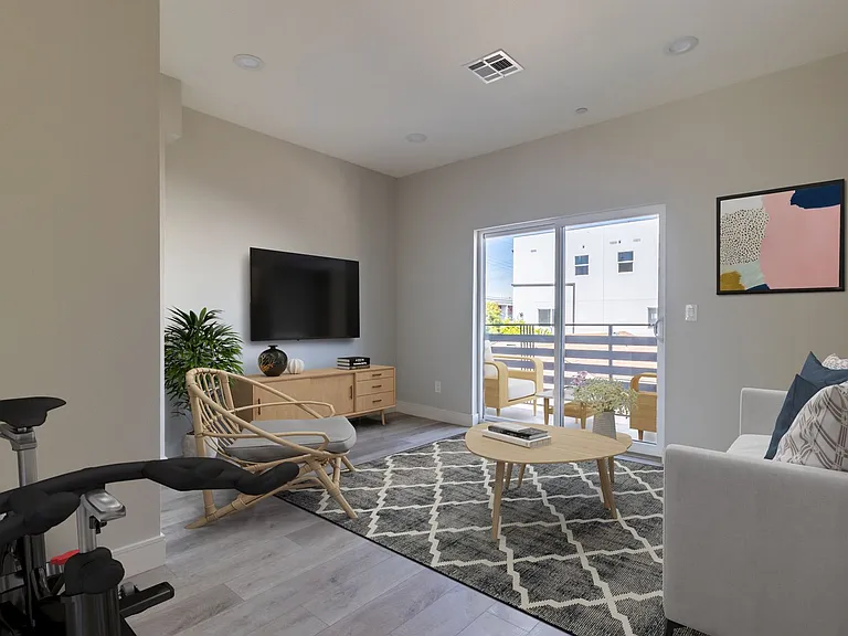5132 Riverton Ave — Photo 14