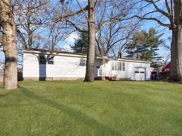 130 Brentwood Ave, Warwick, RI 02886