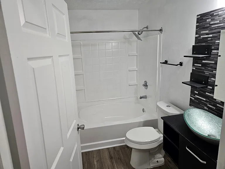 3235 Fairington Dr #3235 — Photo 6