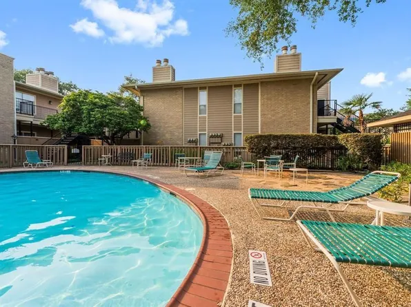 706 Bering Dr #105, Houston, TX 77057