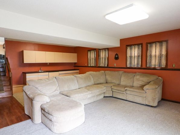 2184 Morningside Dr, Emporia, KS 66801