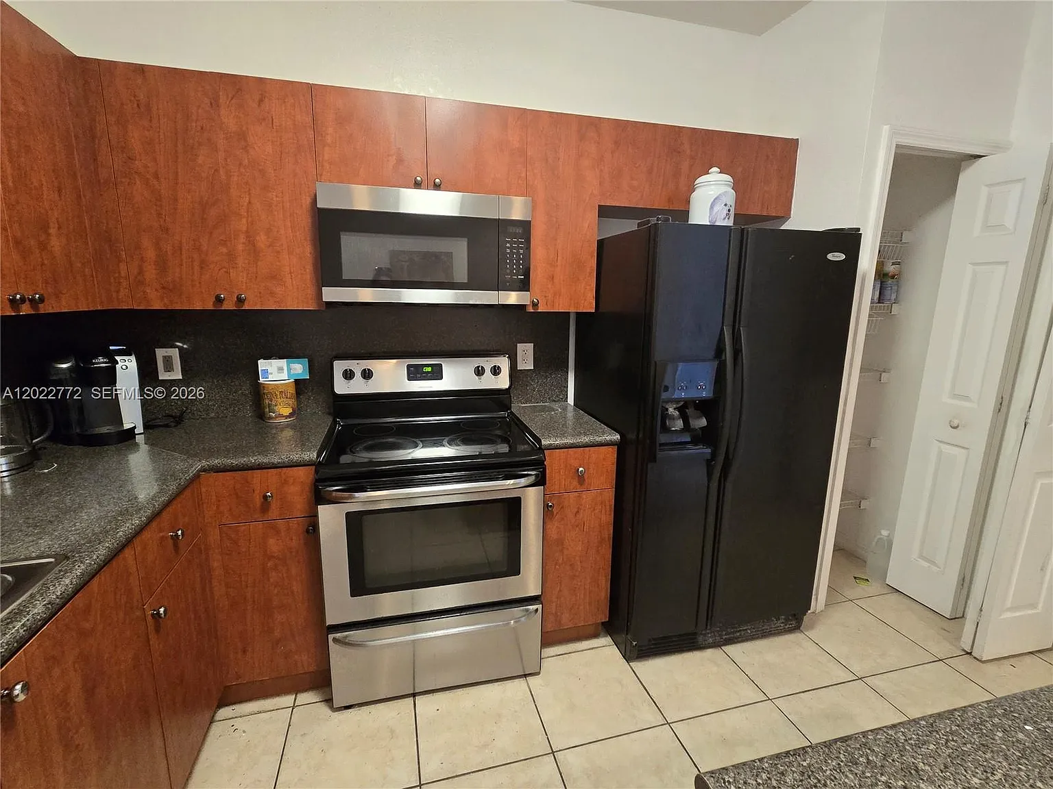 Venetia Grove — Photo 3
