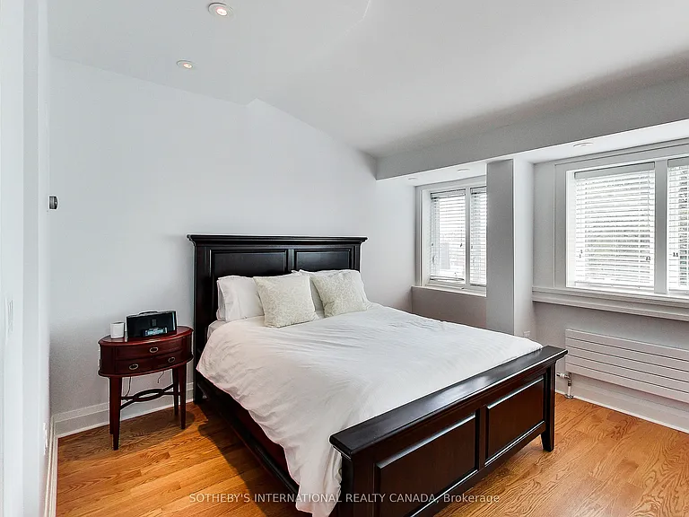 114 Westmount Ave — Photo 18