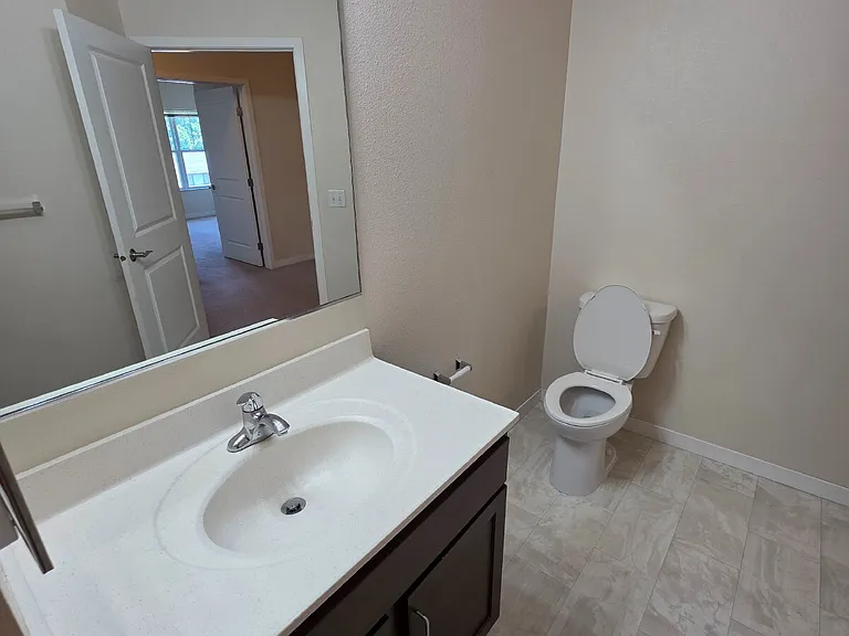 1415 Center Point Rd NE #301 — Photo 13