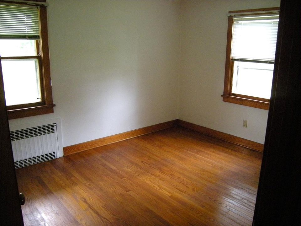 2nd image of 6541 Spring Brook Ave