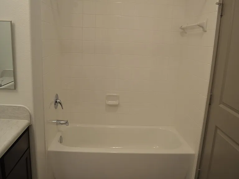 Majestic Ranch Apartment Homes — Photo 12