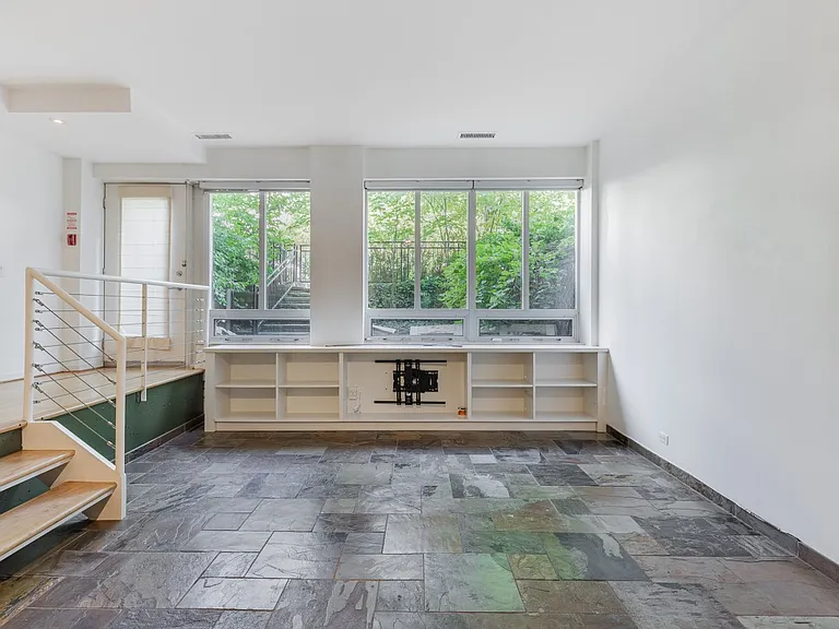 33 Price St #3 — Photo 13