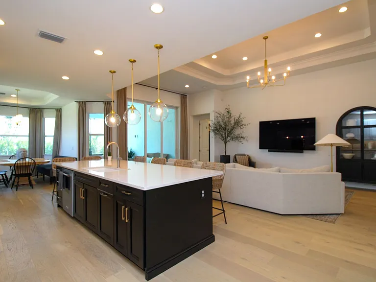 9241 Cayman Dr — Photo 20