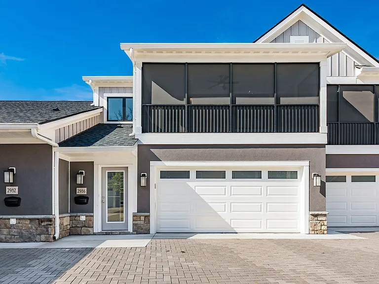 2986 Bernard View Ln #2990 — Photo 2