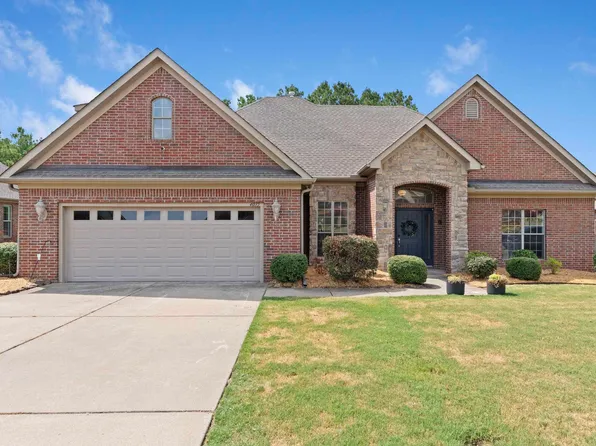 4035 Newcastle Dr, Conway, AR 72034