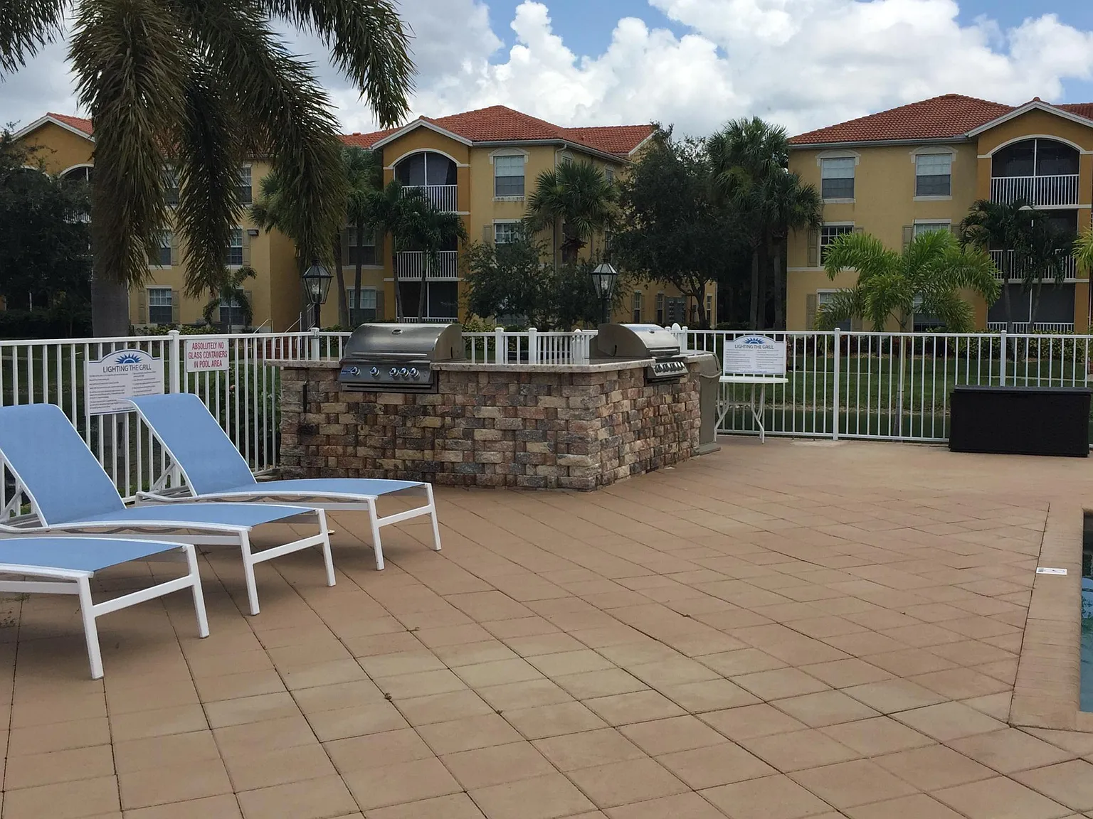2 bed, 1003 sqft, $1,475 — Photo 2
