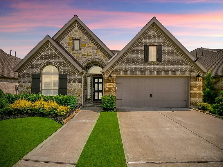 2206 Forest Trace Ln — Photo 1