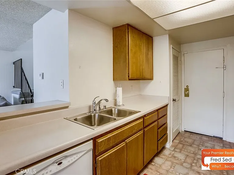 11350 Foothill Blvd — Photo 7