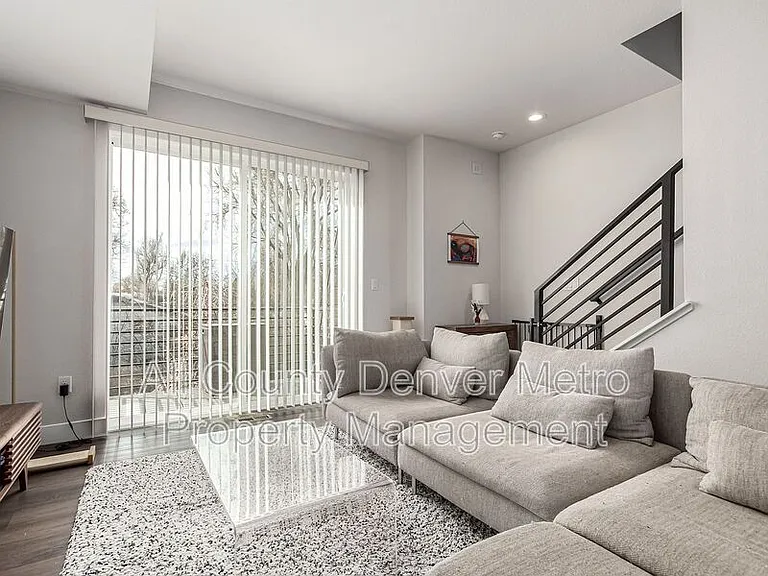 5523 W 10th Ave — Photo 1