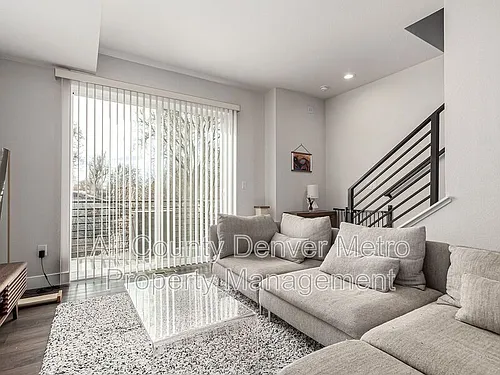 5523 W 10th Ave Photo 1