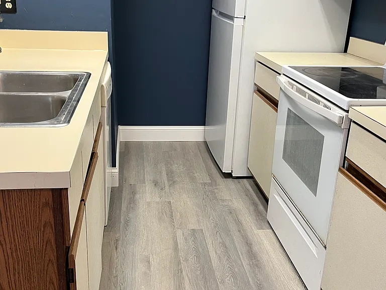 537 Sun Ridge Pl #201 — Photo 8