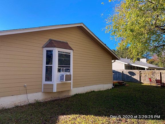 4th image of 12305 Bainbridge Ln