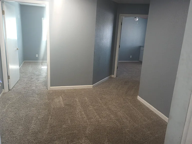 518 Monterey St #B — Photo 6