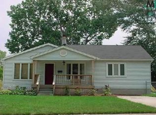 27448 Osmun St, Madison Heights, MI 48071