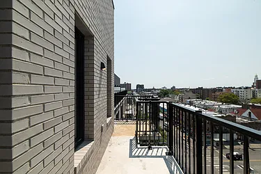 Rented by Key City Capital Inc