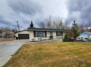 1913 W Summit St, Evanston, WY 82930