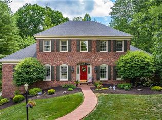 105 Warlington Cir, Mcmurray, PA