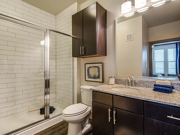 Fifty02 Westover Hills Apartments — Photo 22