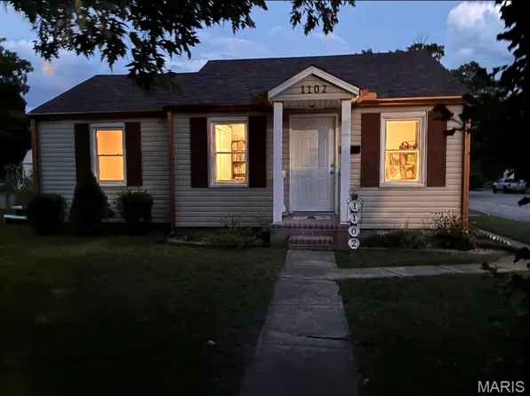 1102 N Washington St, Farmington, MO 63640