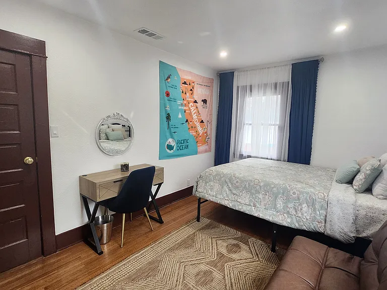 616 W Chapman Ave — Photo 61