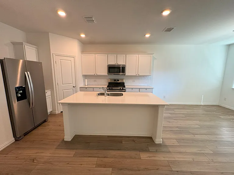 1105 Daffodil St — Photo 12