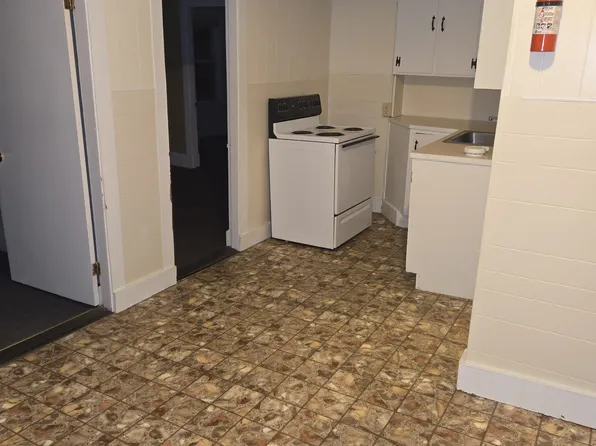 325 Cumberland St, Rumford, ME