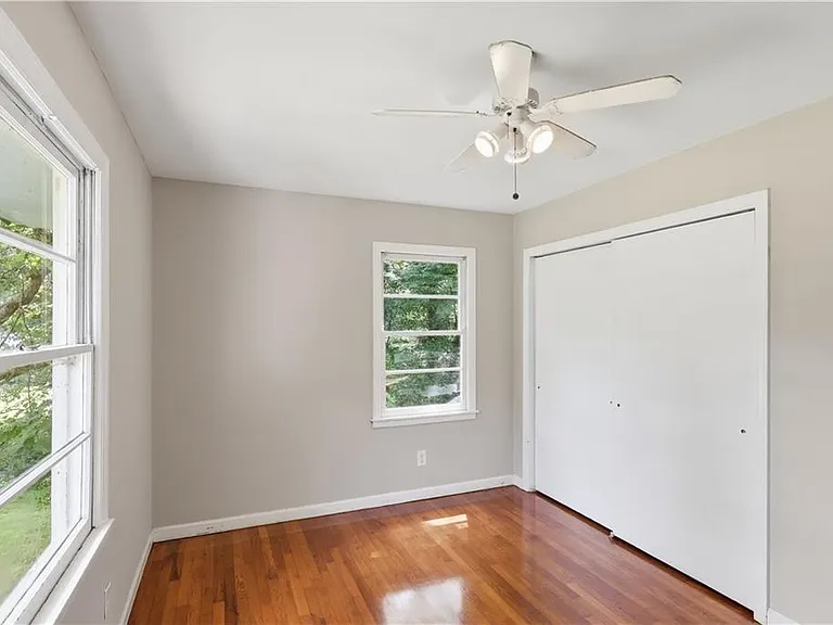 1370 Blackwell Rd — Photo 17