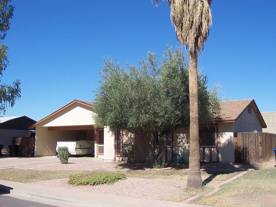 2nd image of 2306 E Isabella Ave