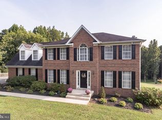 410 Carriage Ln, Huntingtown, MD 20639