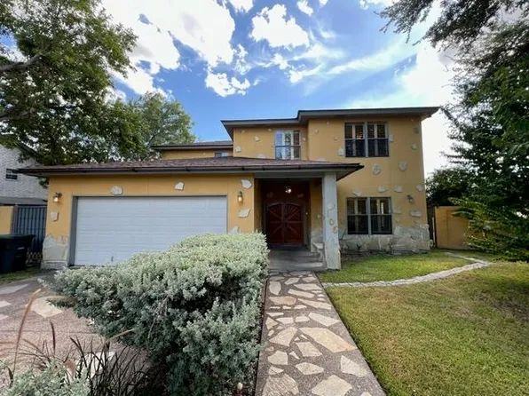 105 Yellowstone Lake Dr, Laredo, TX 78041