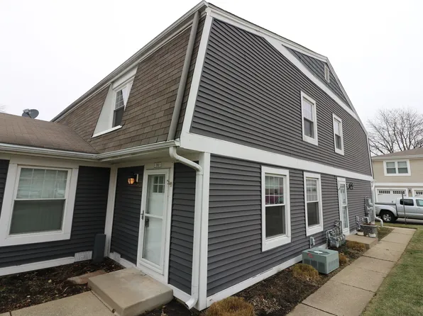 360 Farmingdale Cir #360, Vernon Hills, IL 60061