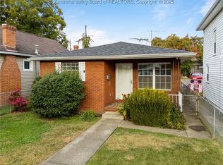 608 10th Ave W, Huntington, WV 25701