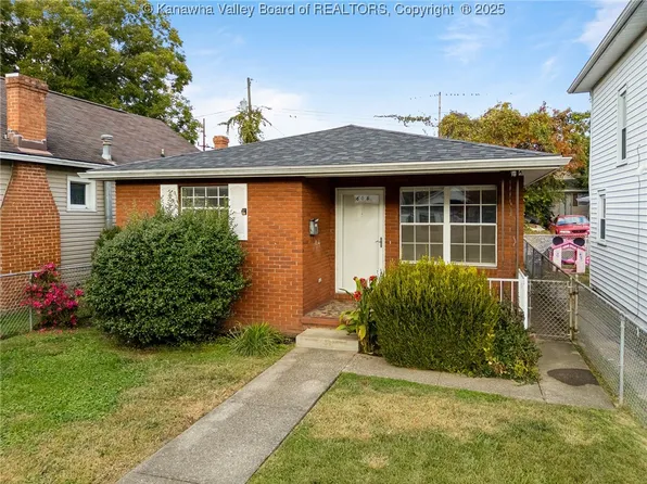 608 10th Ave W, Huntington, WV 25701