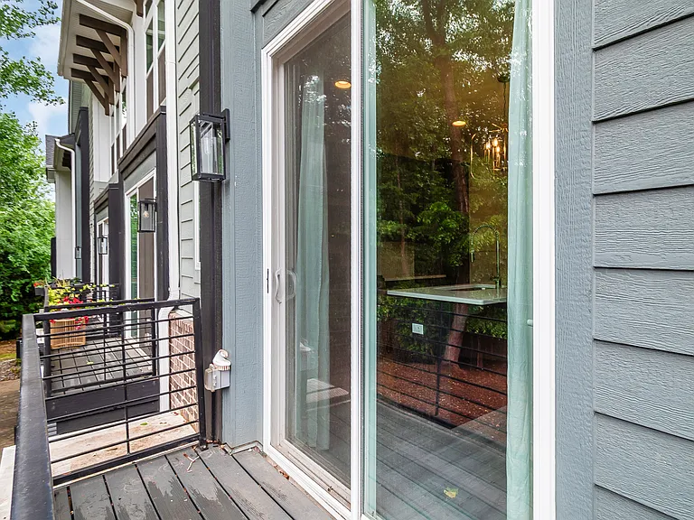 570 W End Dr — Photo 29